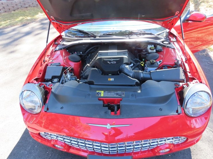 2003-ford-thunderbird-roadster-image-24