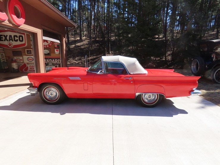 1957-ford-thunderbird-convertible-image-4