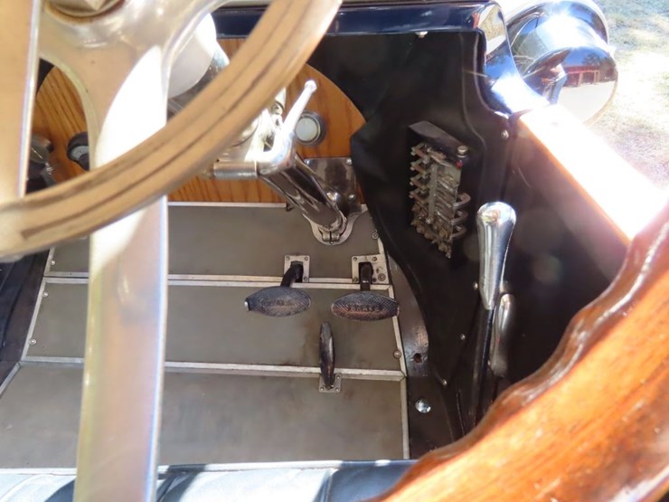 1913-cadillac-model-30-touring-car-image-47