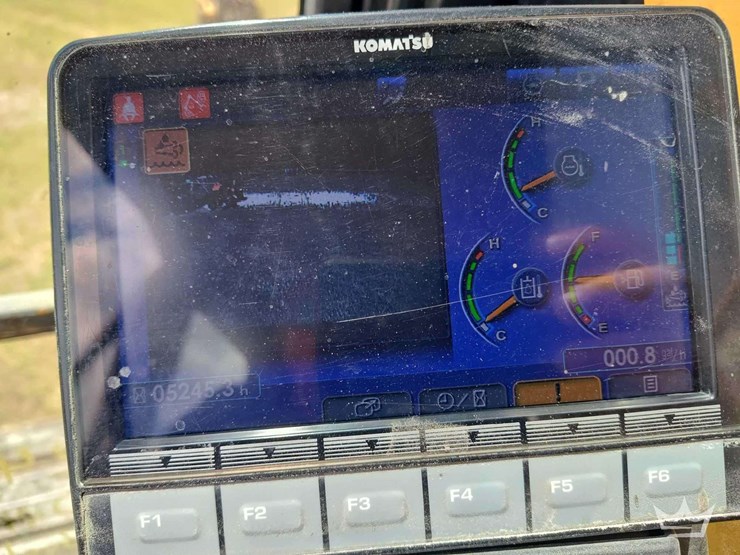 2016-komatsu-pc360-lc-11-image-24