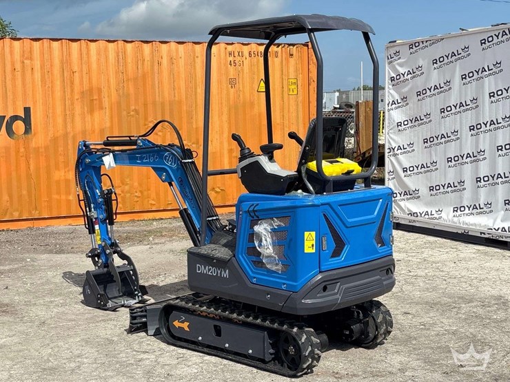 2026-cfg-industrial-dm20ym-mini-excavator-image-4