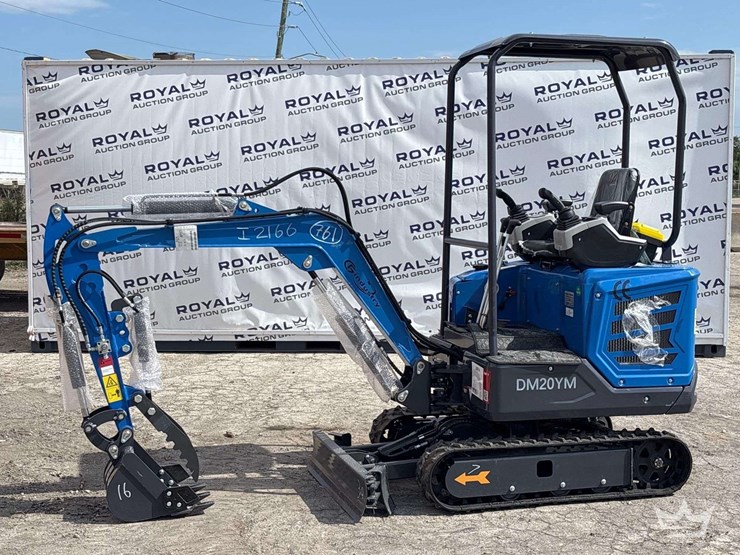 2026-cfg-industrial-dm20ym-mini-excavator-image-1