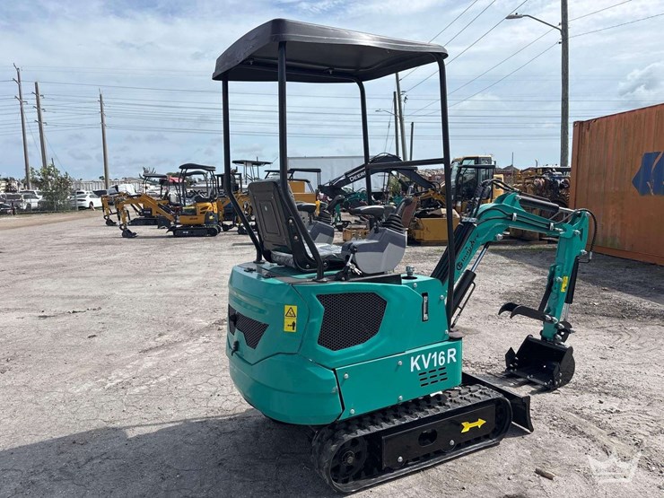 2026-cfg-industrial-kv16r-mini-excavator-image-3