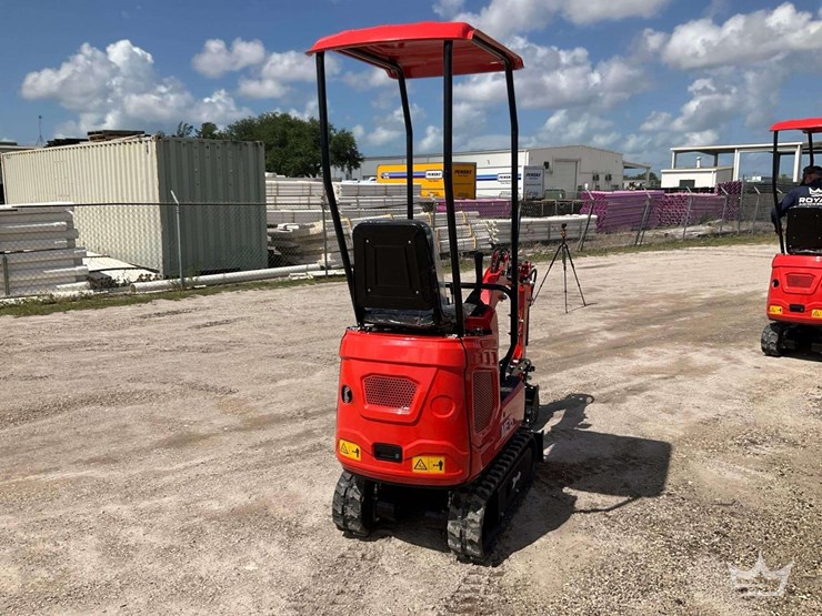 2025-me15-mini-excavator-image-24