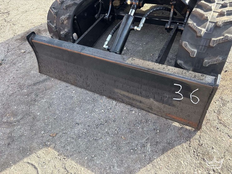 2026-cfg-industrial-h13r-mini-excavator-image-6