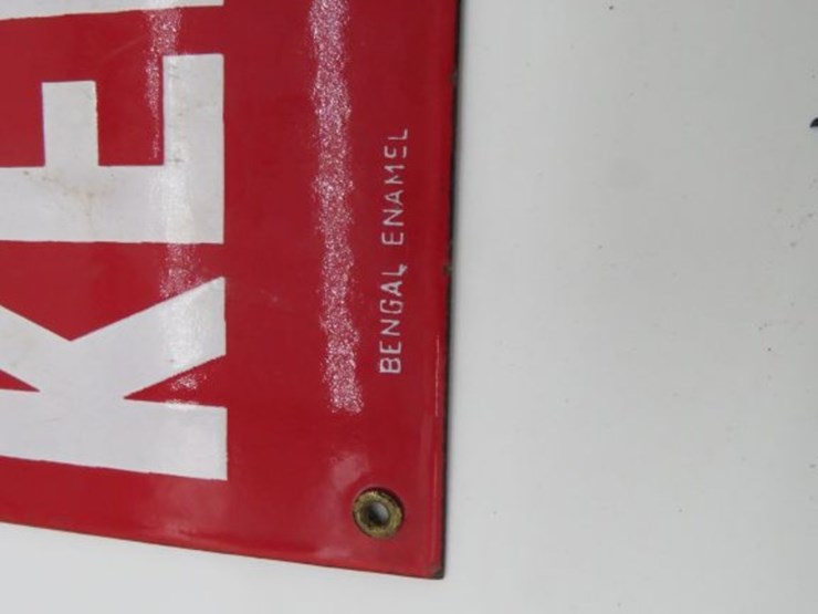 esso-elephant-kerosene-porcelain-pump-plate-image-2