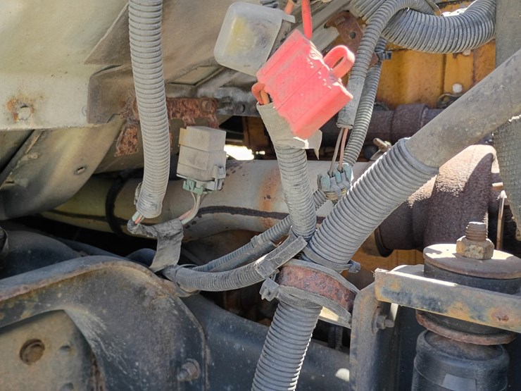 #24215-•-1999-gmc-c7500-bucket-truck-image-25