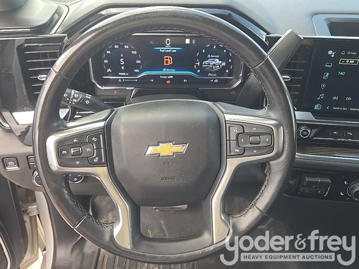 2022-chevrolet-1500-image-39