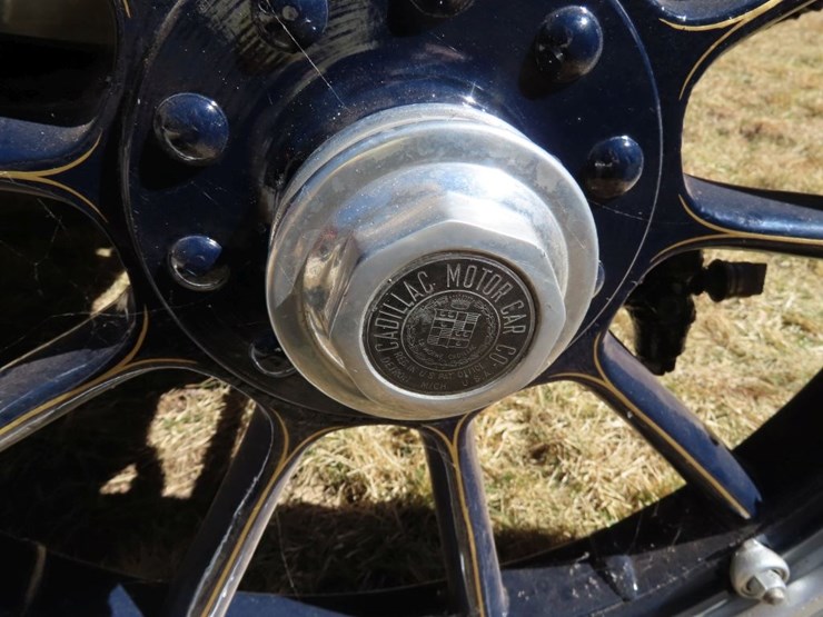 1913-cadillac-model-30-touring-car-image-6