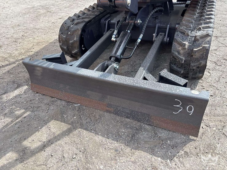 2026-cfg-industrial-dm20ym-mini-excavator-image-7