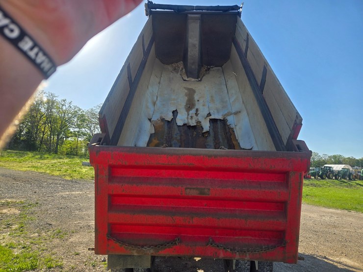 1987-peterbilt-379-image-26