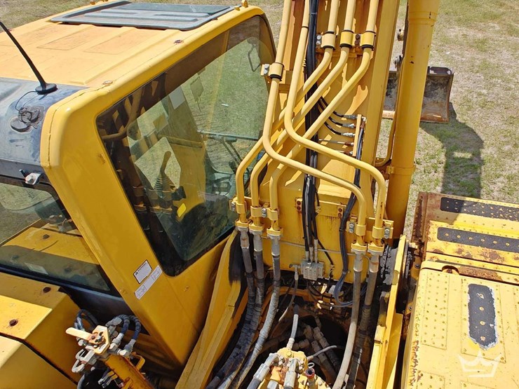 2016-komatsu-pc360-lc-11-image-10