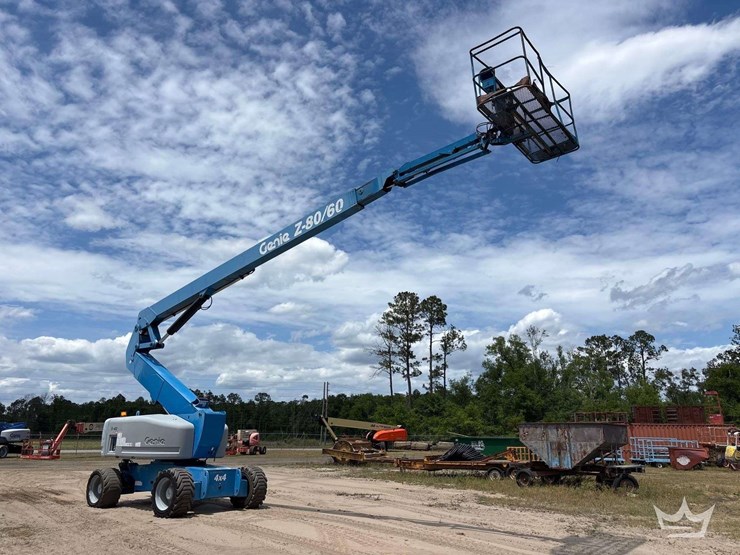 2013-genie-z-80-80ft-4x4-articulating-boom-lift-image-5