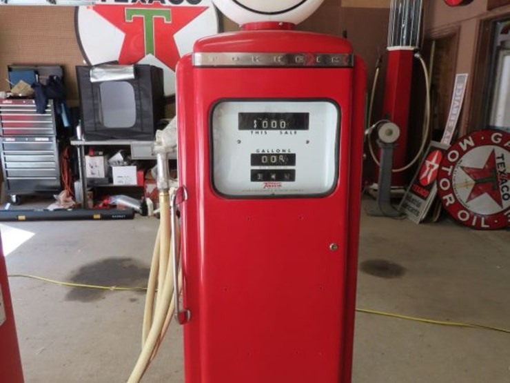tokheim-double-sided-restored-computing-gas-pump-with-texaco-globe-image-7