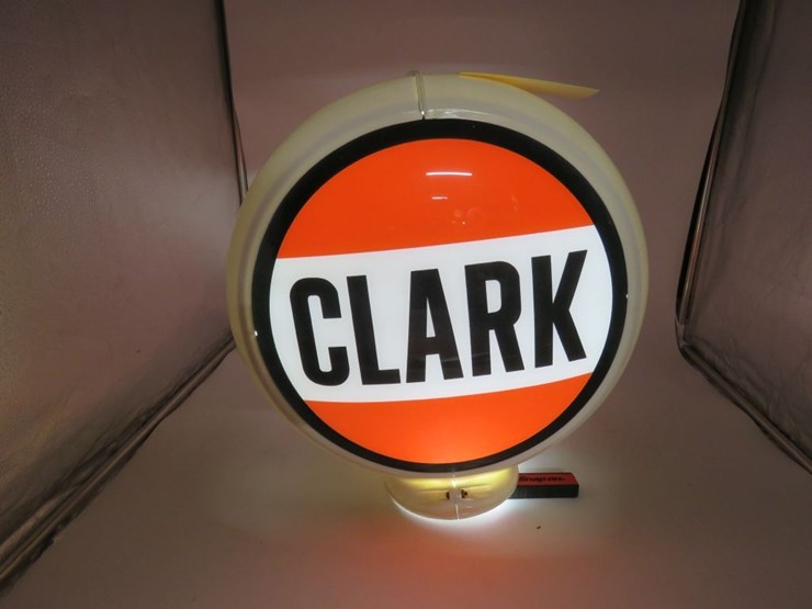 clark-gas-pump-globe-image-1