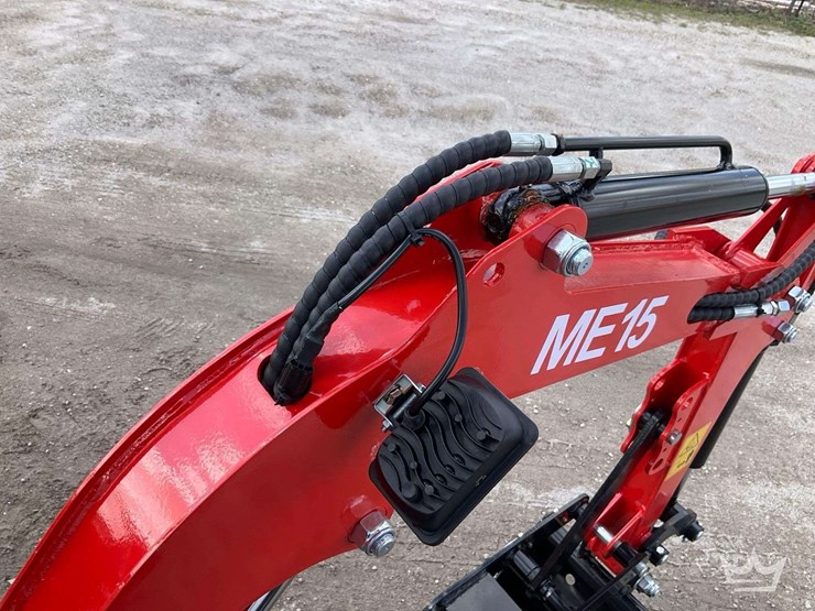 2025-me15-mini-excavator-image-21