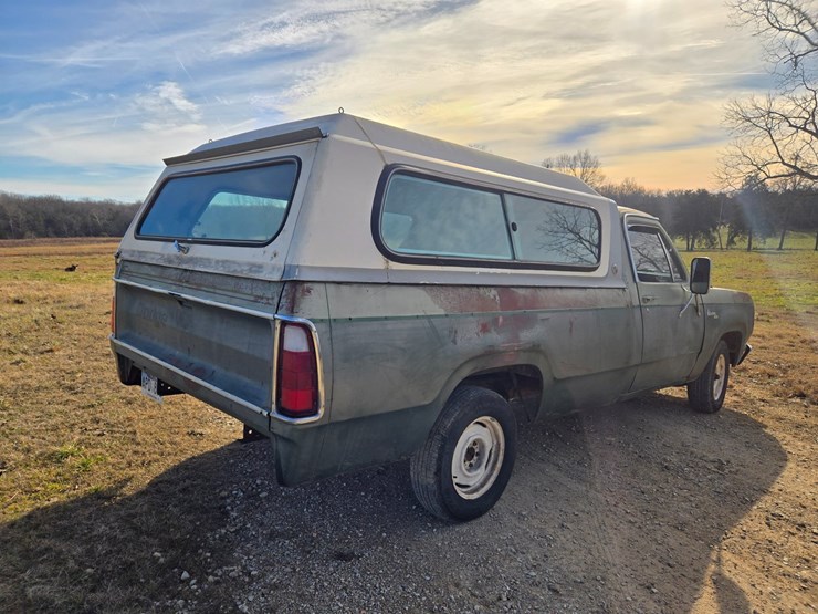 1977-dodge-150-image-15