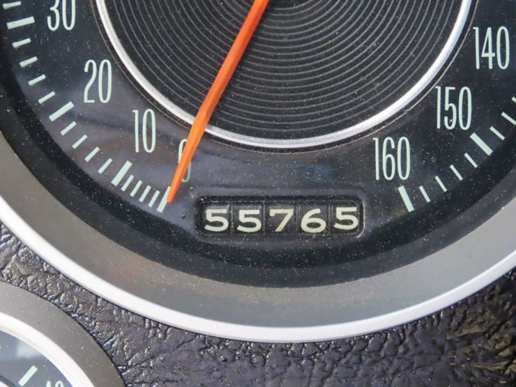 1964-chevrolet-corvette-stingray-roadster-image-21