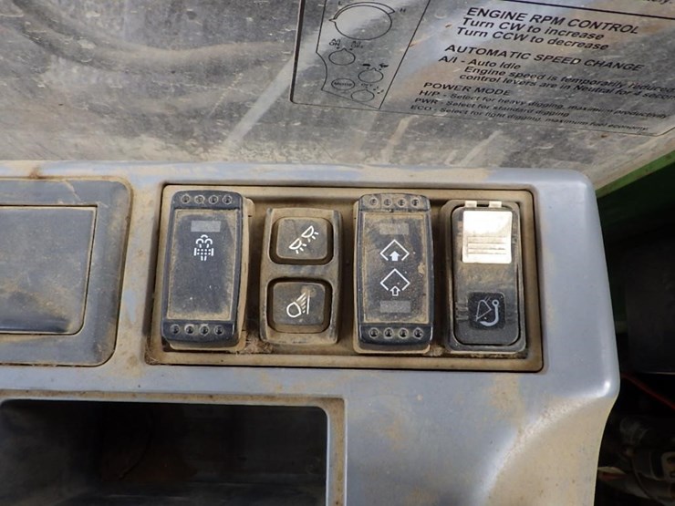2017-deere-3754g-image-53