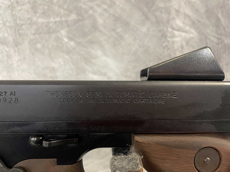 #10331-•-thompson-1927-a1-tommy-gun-deluxe-45-auto-semi-auto-rifle,-sn:-kpc0928-image-18