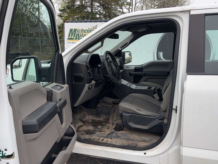2016-ford-f150-image-10