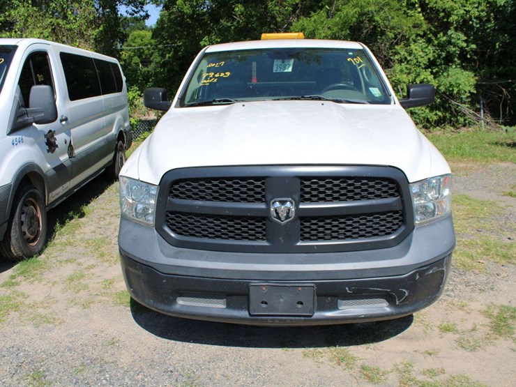 2017-dodge-1500-image-2
