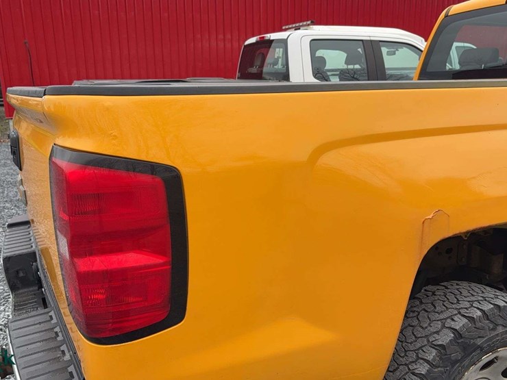 2016-chevrolet-silverado-3500hd-image-29
