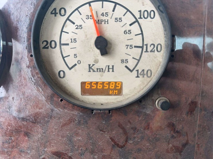 2015-international-9900i-image-27