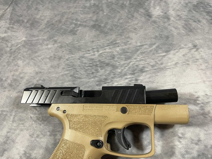 #10319-•-beretta-apx-a1-9mm-luger-pistol,-sn:-axc182204-image-13