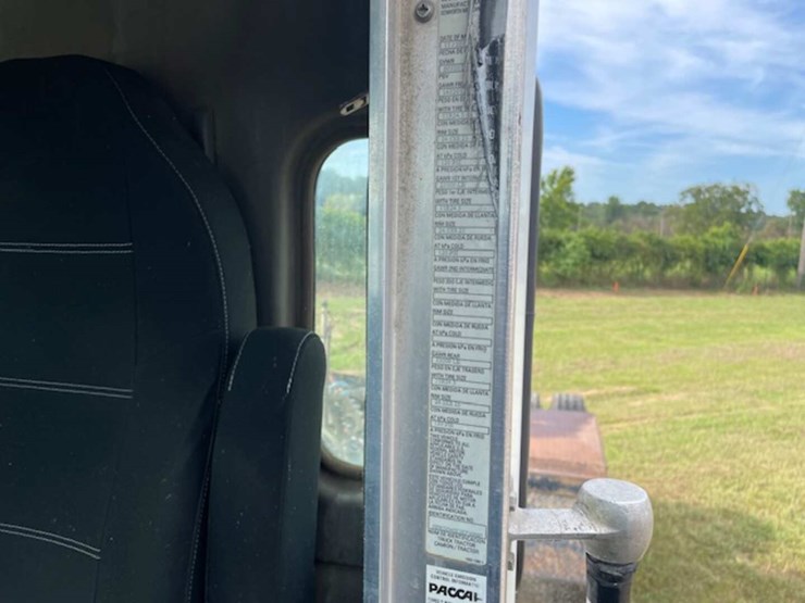2019-kenworth-t800-image-9