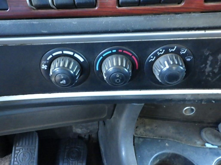 2006-kenworth-t800-image-60