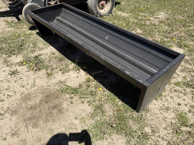 90"-metal-feed-bunk-image-2