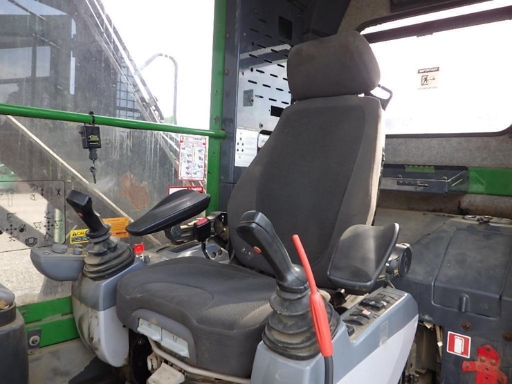 2017-deere-3754g-image-46
