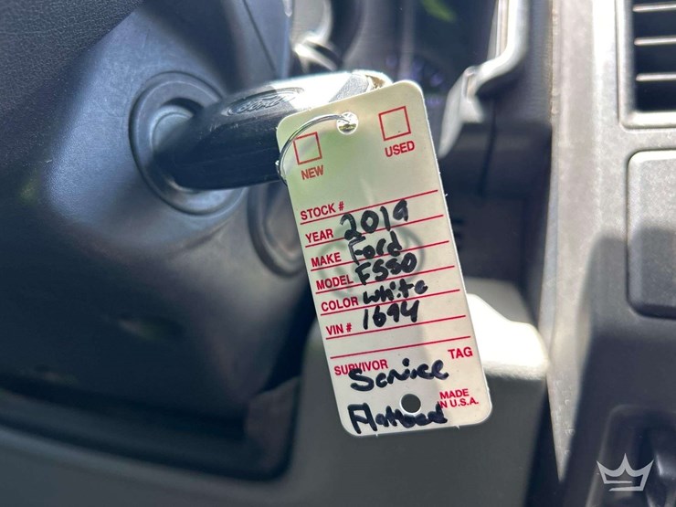 2019-ford-f550-image-31