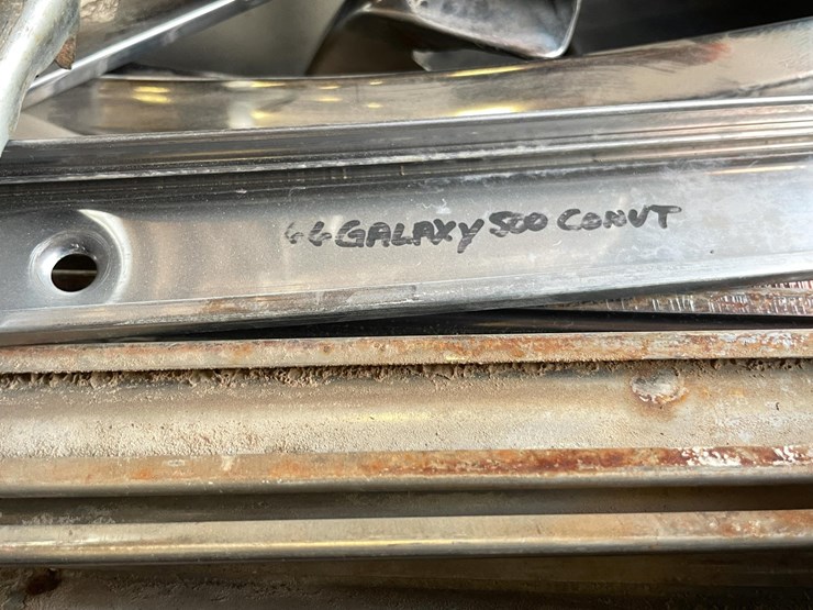 #5398-•-huge-lot-of-classic-car-chrome-trim-(las-cruces,-nm)-image-28