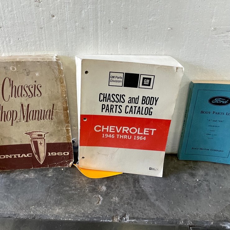 #5410 • Vintage Ford, GM, and Pontiac Manuals (Las Cruces, NM)