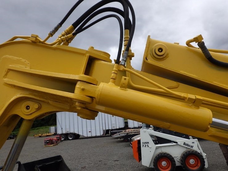 komatsu-pc28uu-image-24