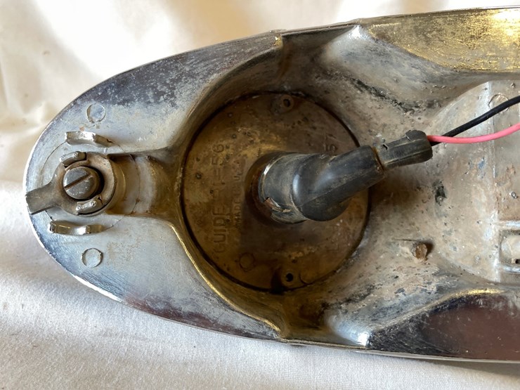 #5380-•-chevrolet-fuel-cap-door-and-tail-light-(las-cruces,-nm)-image-13