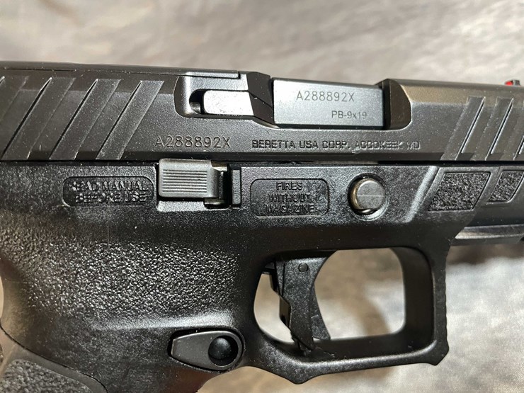 #10282-•-beretta-apx-a1-compact-9mm-luger-pistol,-sn:-a288892x-image-16