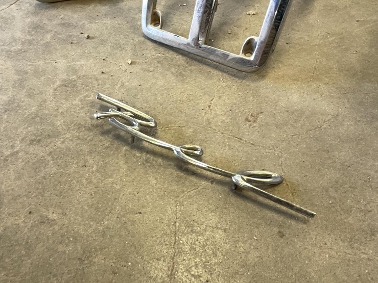 #5397-•-lot-of-vintage-auto-parts-(las-cruces,-nm)-image-11
