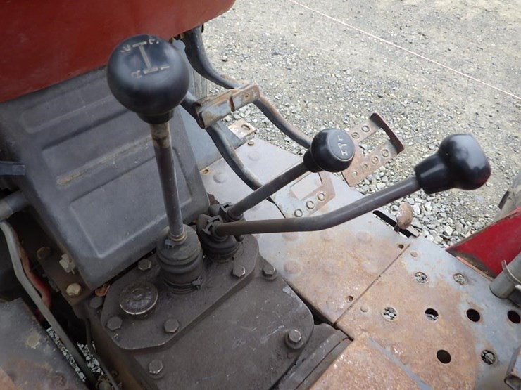 massey-ferguson-398-image-30