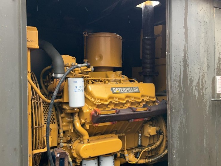 caterpillar-175-kw-image-5