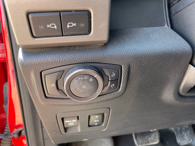 2019-ford-f150-image-39