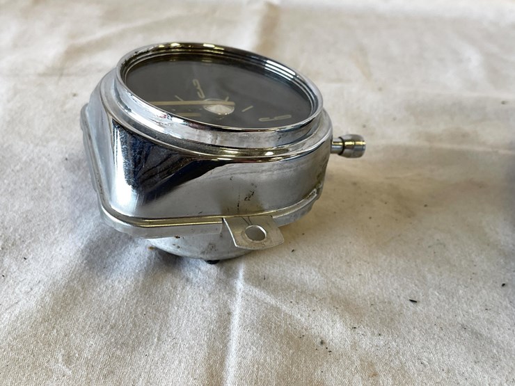#5361-•-(5)-automotive-clocks-(las-cruces,-nm)-image-27