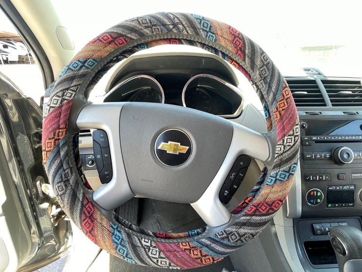 2011-chevrolet-traverse-image-63