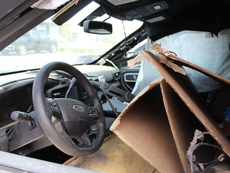 2021-ford-explorer-image-9