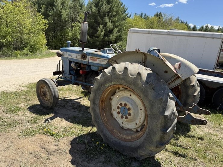 ford-4000-image-8