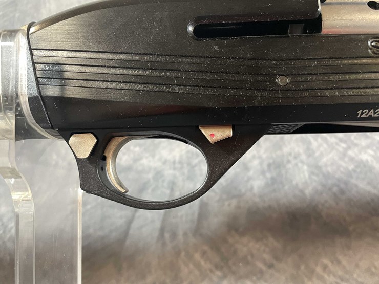 #10367-•-hatfield-gun-co-12-ga.-semi-auto-shotgun,-sn:-12a22-003897-image-15