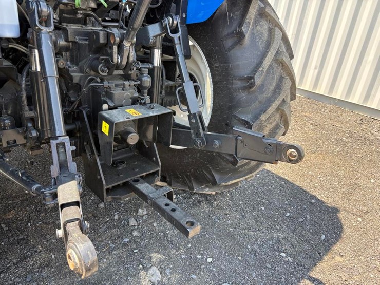 new-holland-workmaster-120-image-25