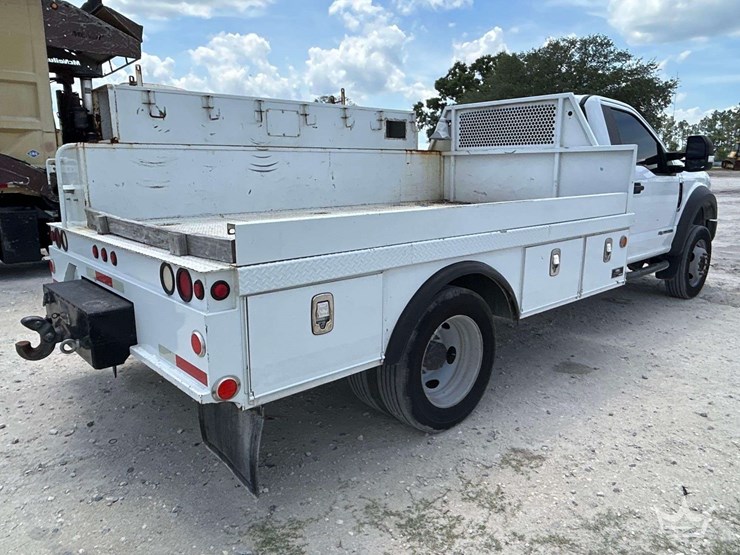 2019-ford-f550-image-3